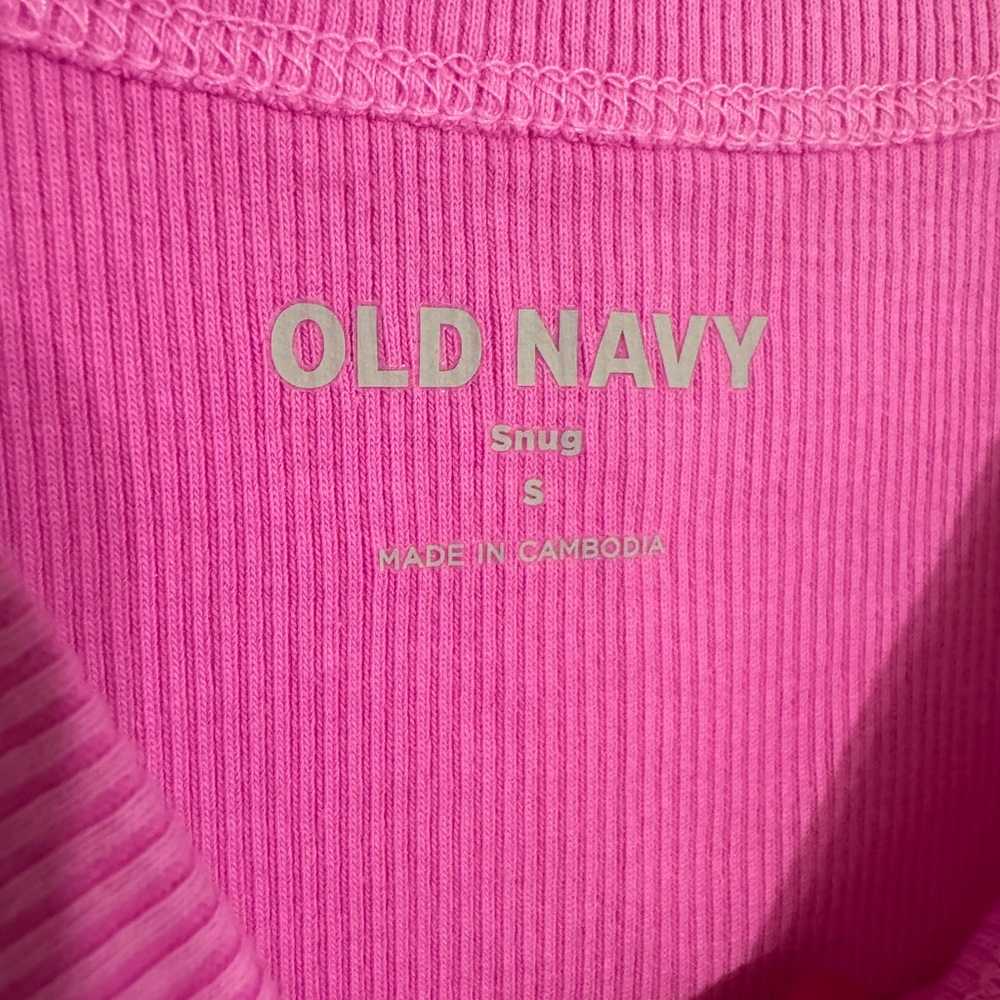 Old Navy Hot Pink Ribbed Tank Top - Picture 4 of 5